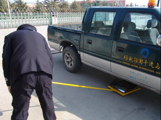 國產及進口車底檢查鏡和車輛底盤檢查系統是一回事嗎？